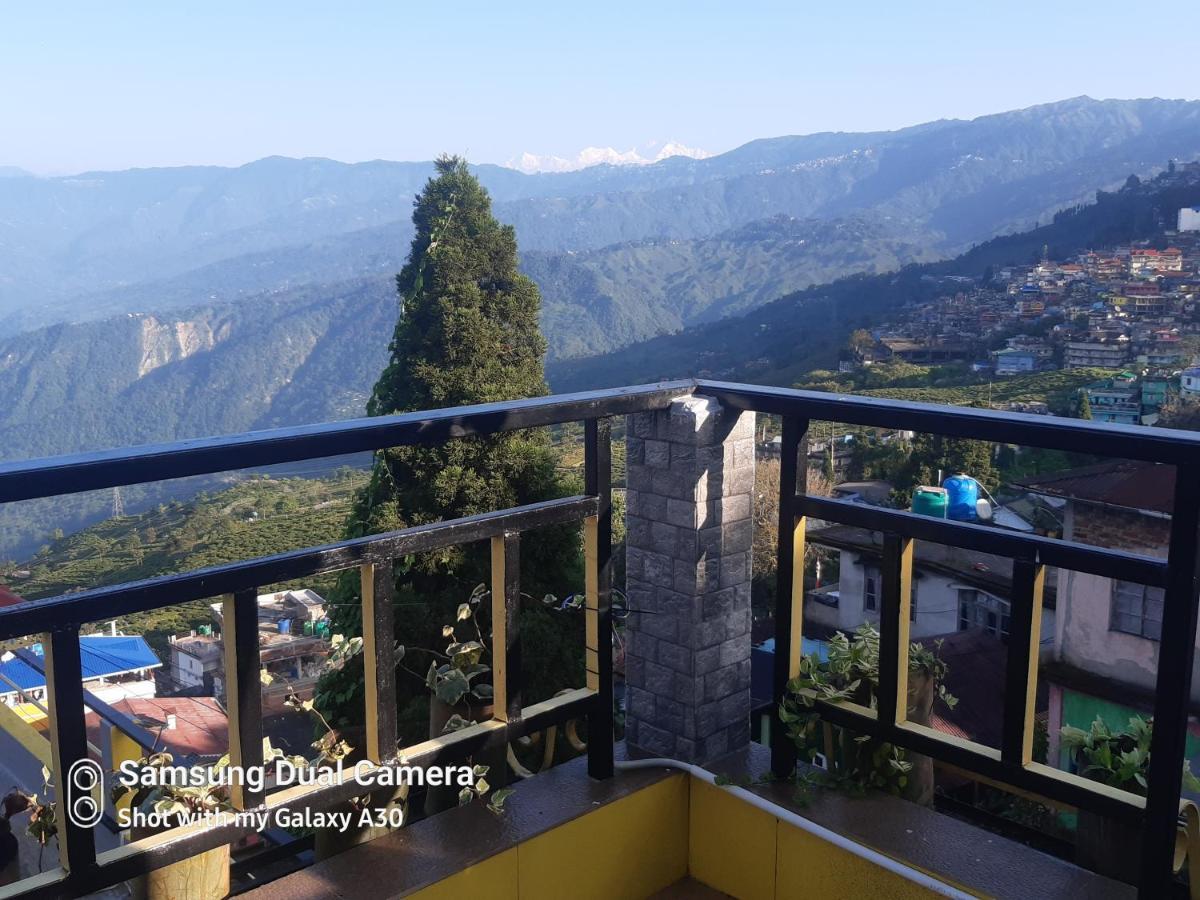 The Dew Drop Home Stay Kurseong Exterior photo